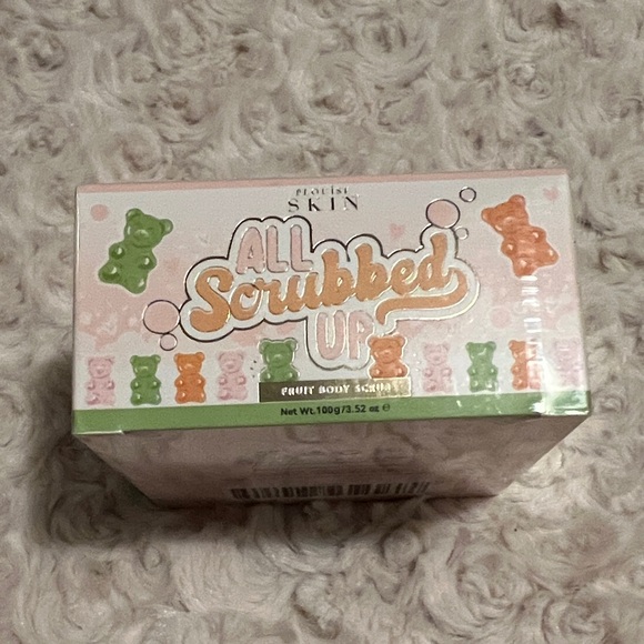 P.Louise Candy Bears All Scrubbed Up Body Scrub - Picture 1 of 6
